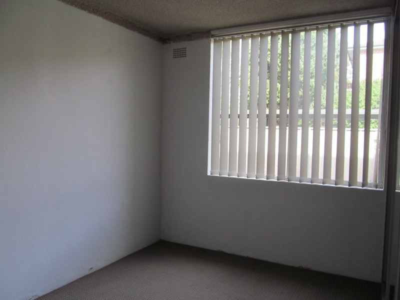 1/4-6 Dent Street, Jamisontown NSW 2750