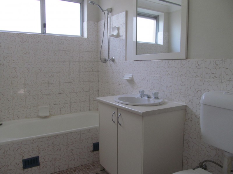 1/4-6 Dent Street, Jamisontown NSW 2750