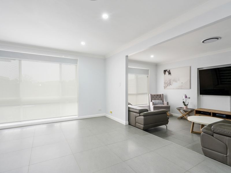 12 Haleluka Crescent, Plumpton NSW 2761