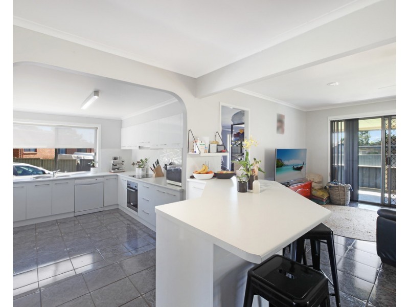 9 Marowin Place, Wauchope NSW 2446