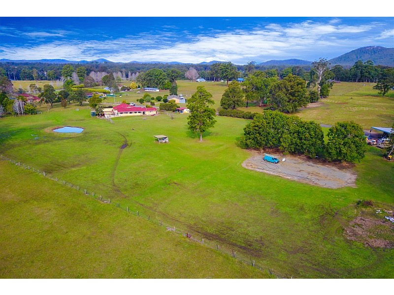 100 Yippin Creek Road, Wauchope NSW 2446