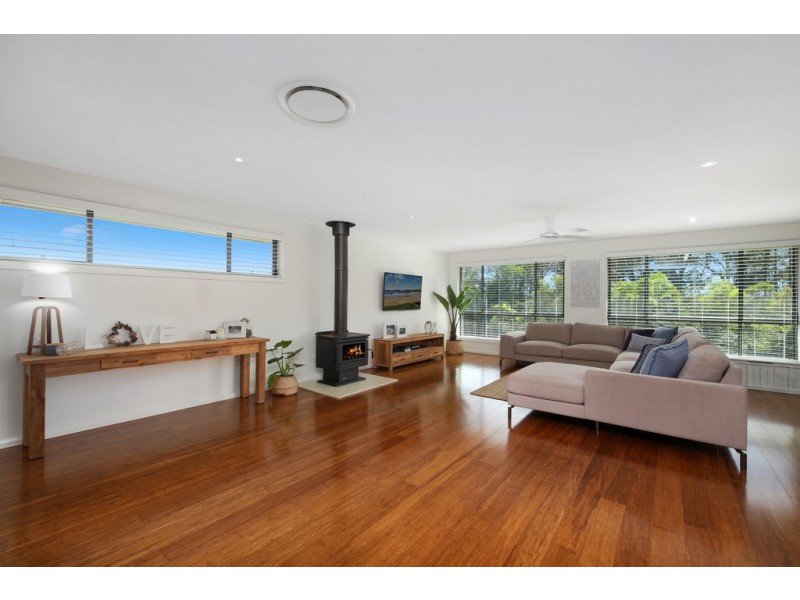 33 Riverbreeze Drive, Wauchope NSW 2446