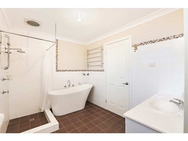 6 Kumbatine Close, Wauchope NSW 2446