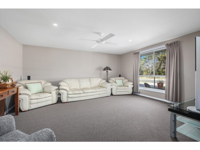 54 Glenview Drive, Wauchope NSW 2446