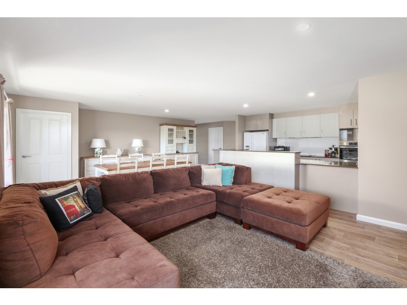 54 Glenview Drive, Wauchope NSW 2446