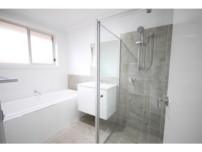 8 Whipcrack Terrace, Wauchope NSW 2446