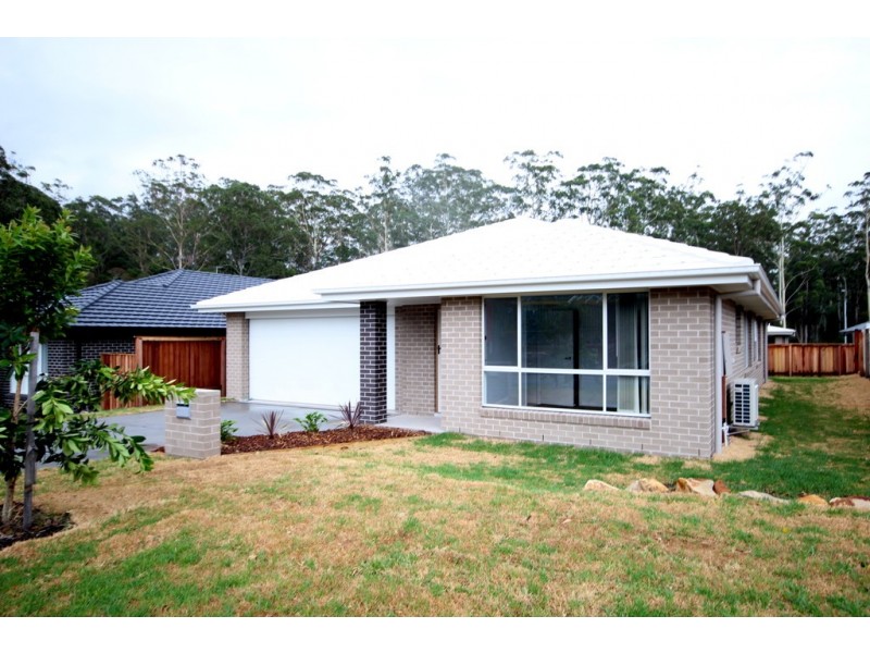 8 Whipcrack Terrace, Wauchope NSW 2446