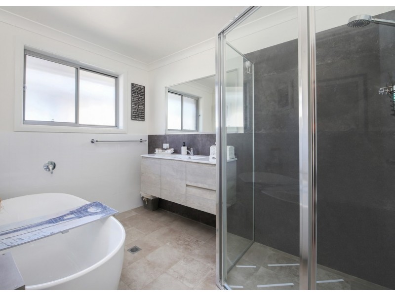 17 Saffron Avenue, Wauchope NSW 2446