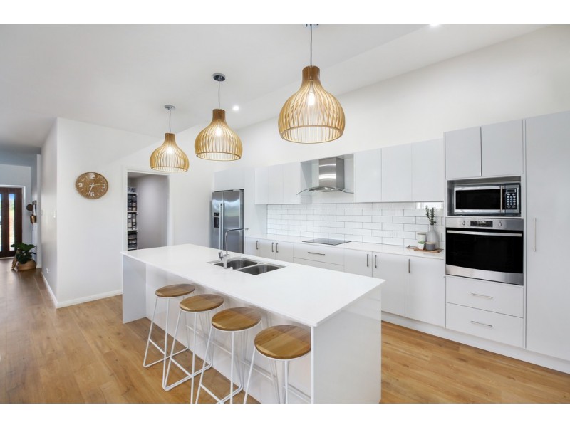 16 Brenchley Circuit, Wauchope NSW 2446