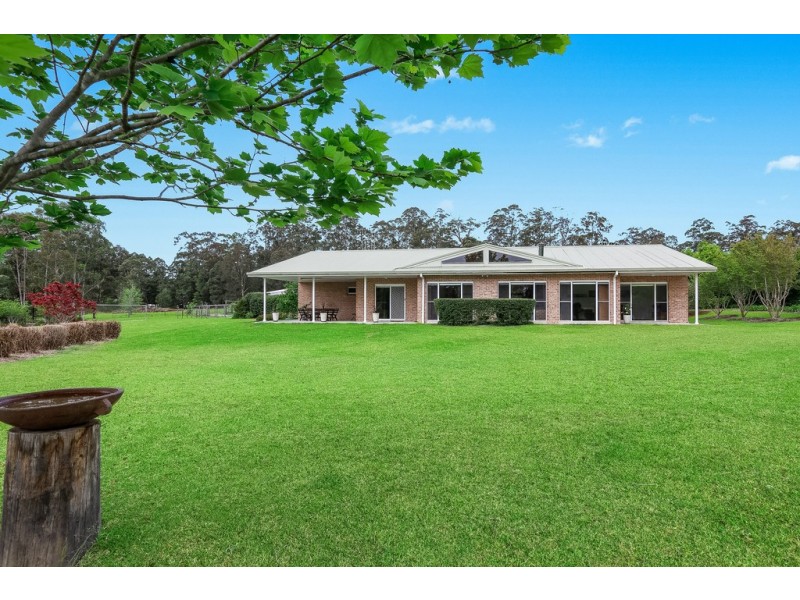 52 Berowra Place, King Creek NSW 2446