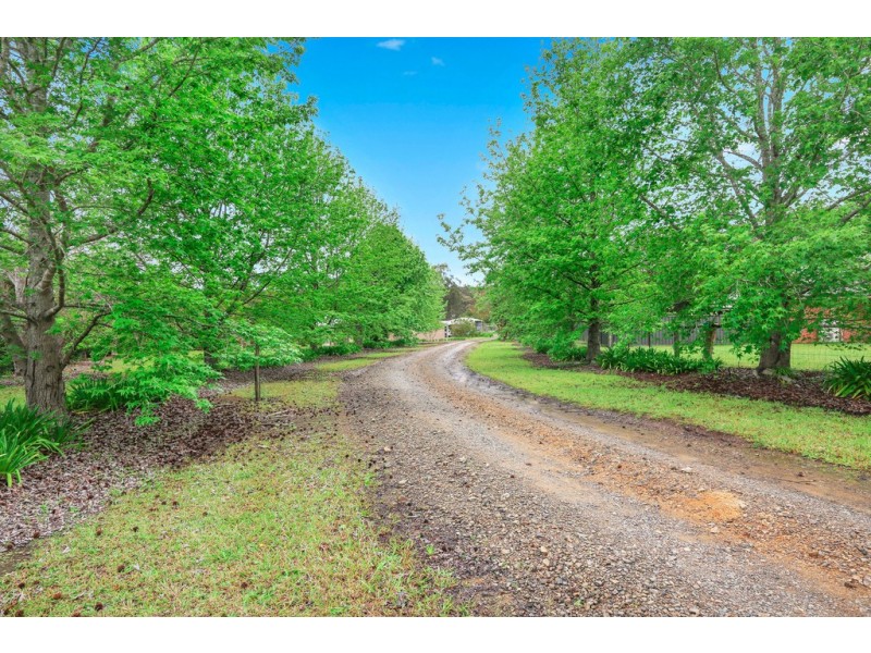 52 Berowra Place, King Creek NSW 2446