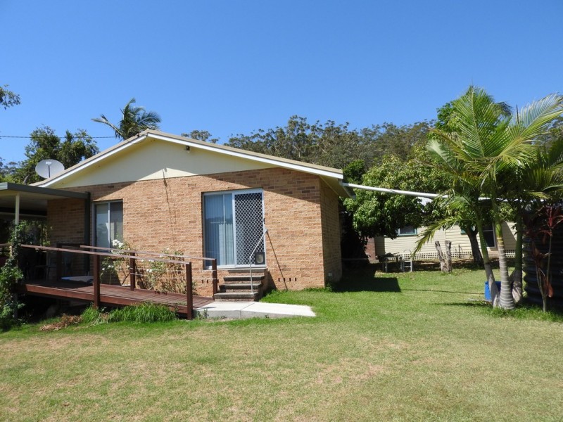484 Blackbutt Road,, Herons Creek NSW 2443
