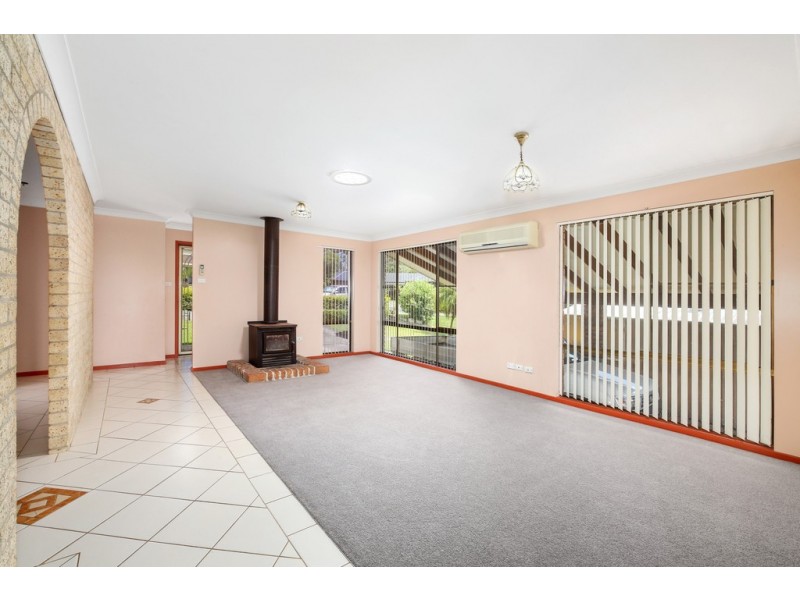 7 Marowin Place, Wauchope NSW 2446
