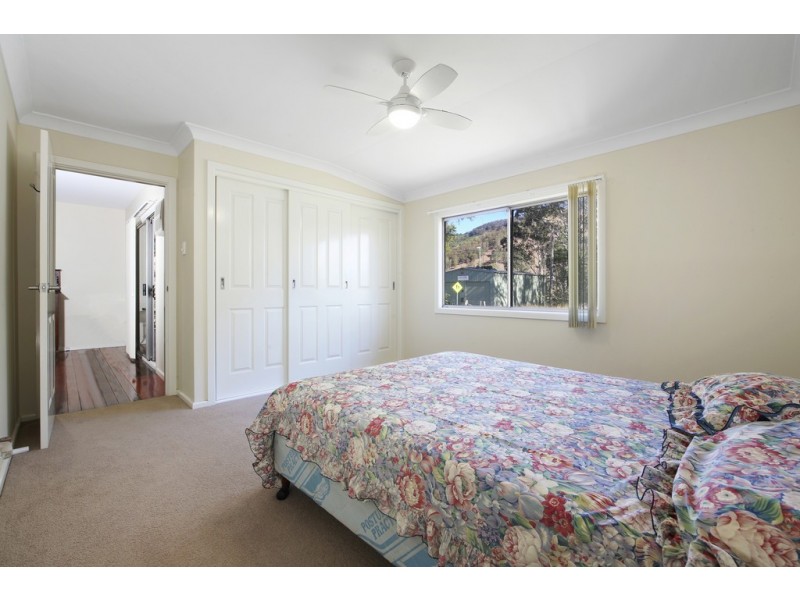 34 Henry Street, Long Flat NSW 2446