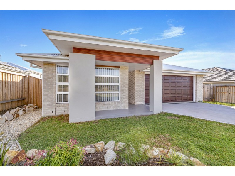 13 Whiting Way, Lake Cathie NSW 2445