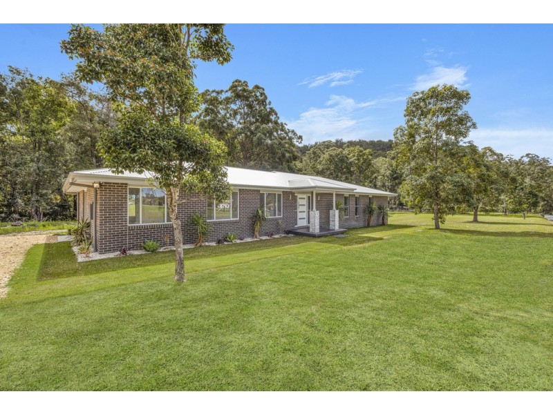 2 Hidden Valley Road, Telegraph Point NSW 2441