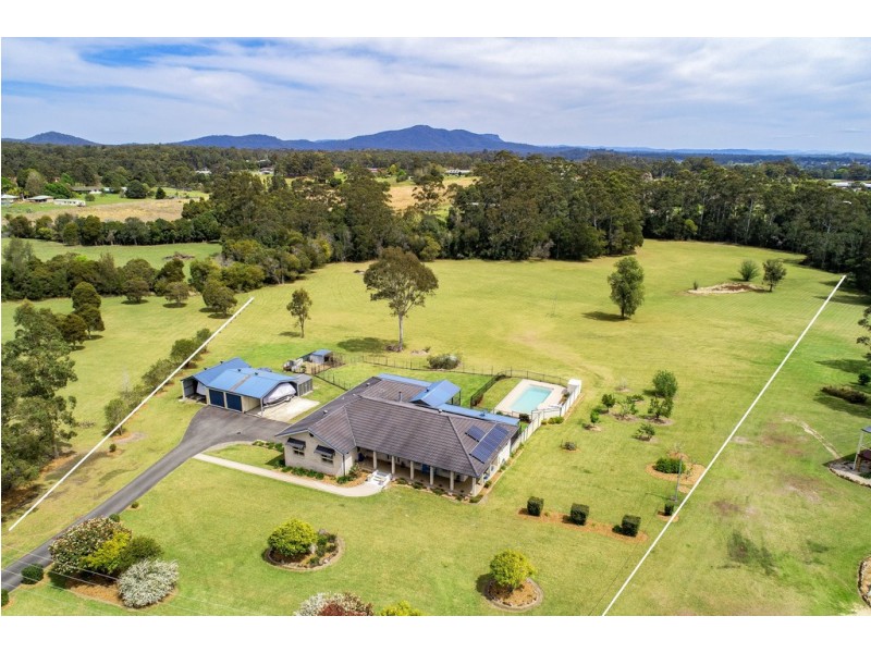 330 Sarahs Crescent, King Creek NSW 2446