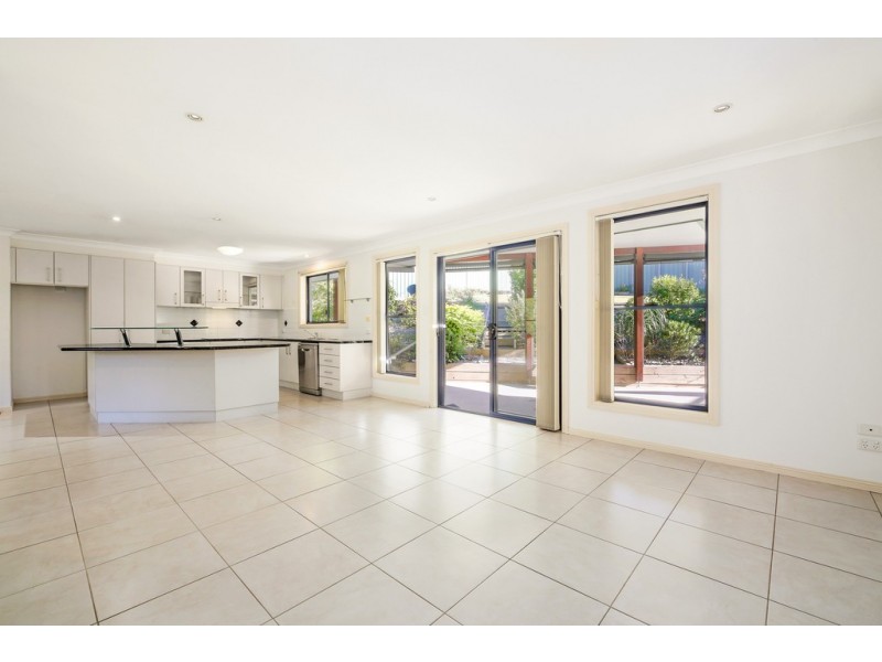 37 Riverbreeze Drive, Wauchope NSW 2446