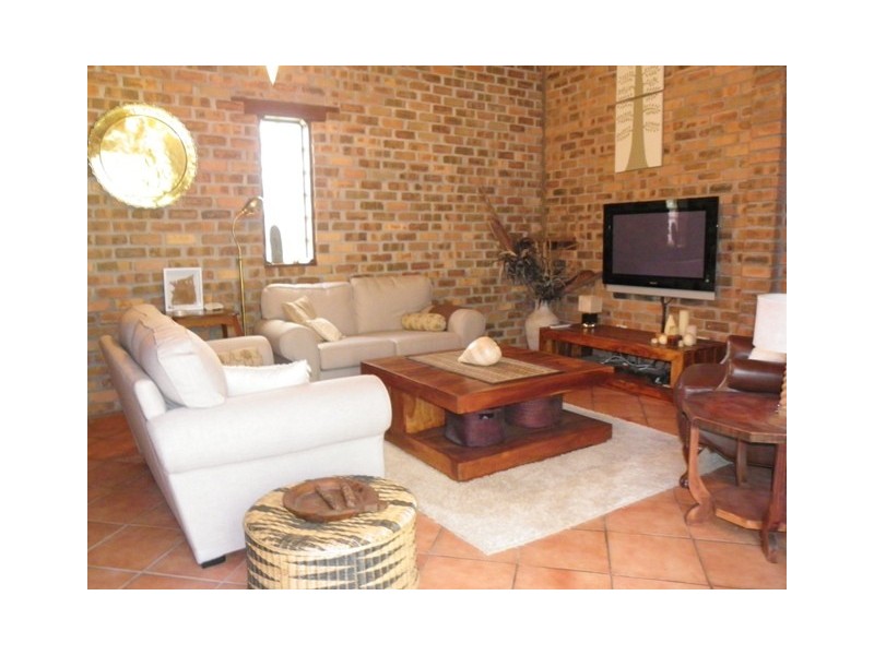 12 Warrew Crescent, King Creek NSW 2446