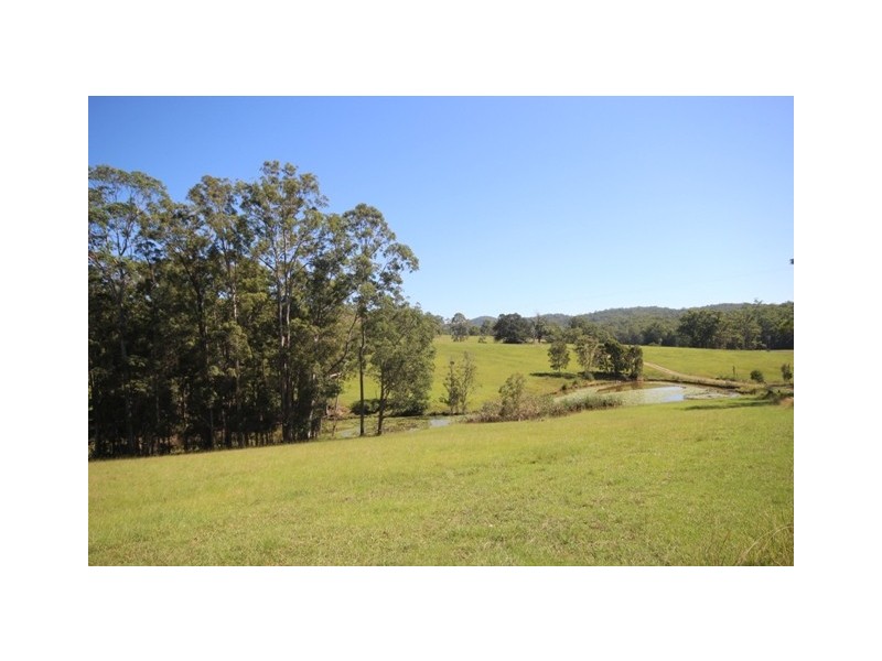 115 West Frazers Creek Road, Frazers Creek NSW 2446