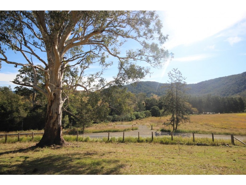 7401 Oxley Highway, Yarras NSW 2446