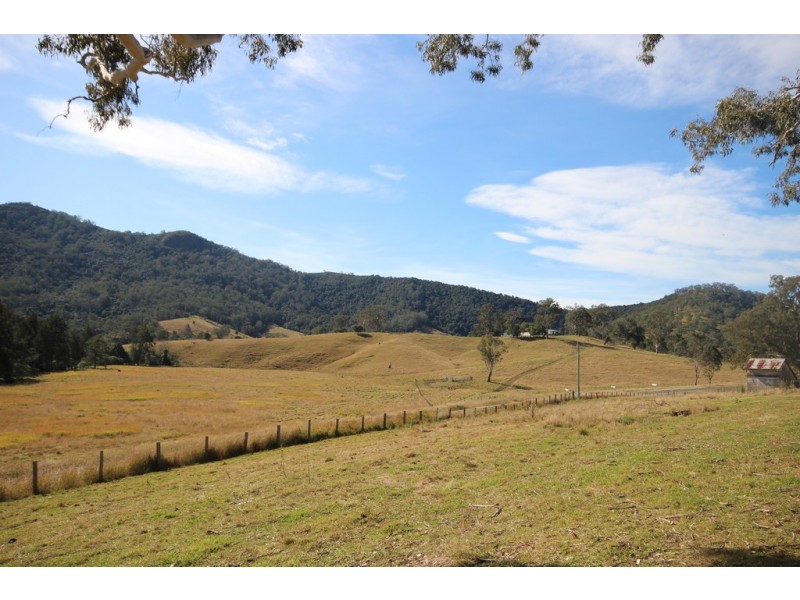 7401 Oxley Highway, Yarras NSW 2446