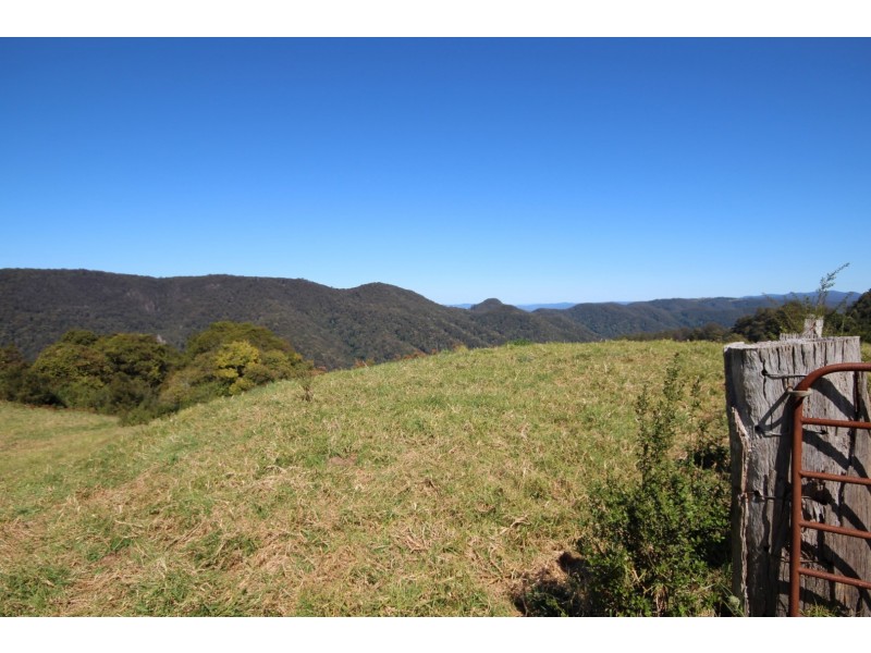 8 Pfeiffers Road, Comboyne NSW 2429