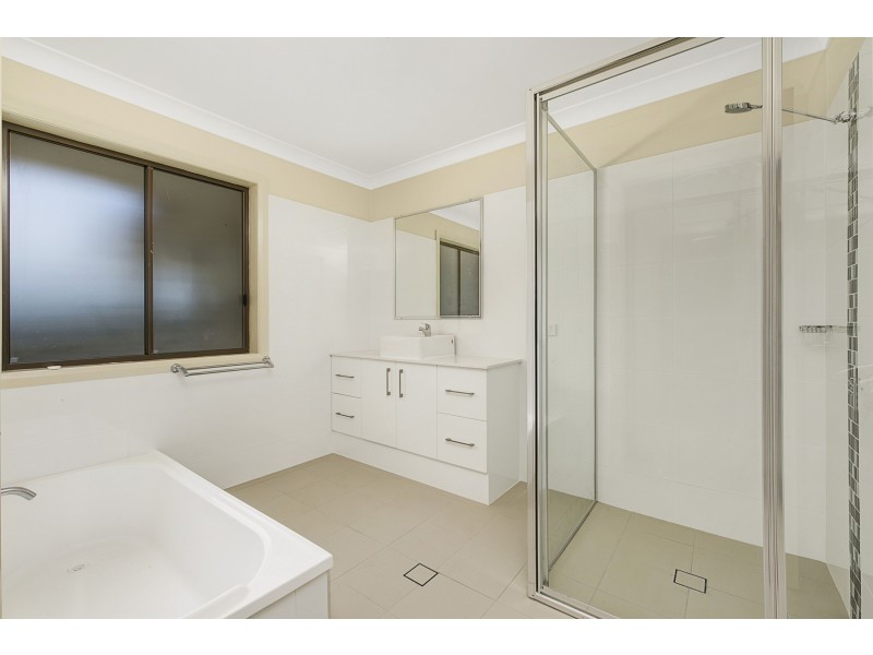 1 Riverbreeze Drive, Wauchope NSW 2446