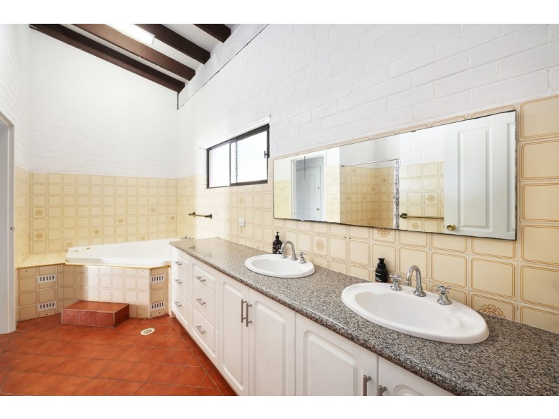 8 Kerewong Close, Wauchope NSW 2446