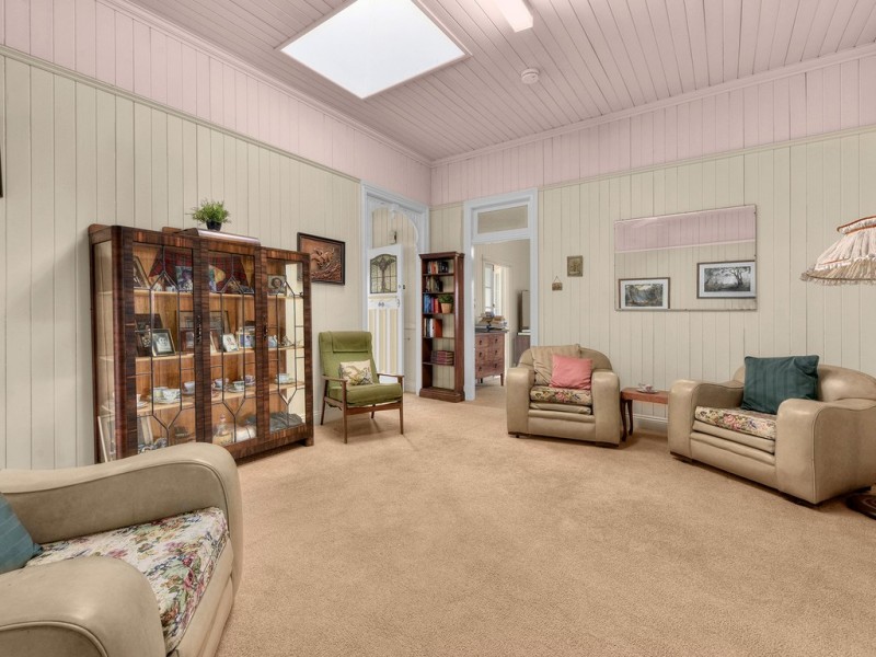 145 Jubilee Tce, Bardon QLD 4065