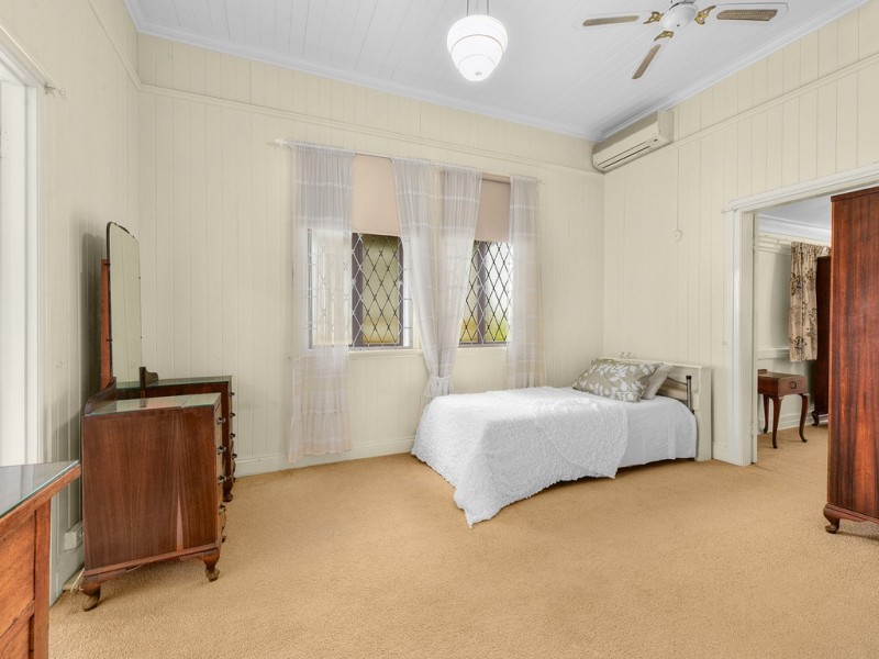 145 Jubilee Tce, Bardon QLD 4065