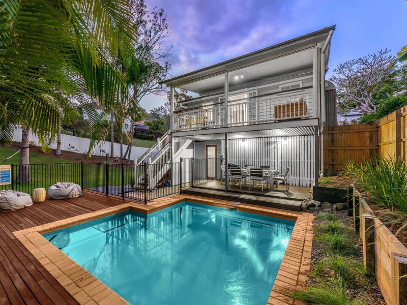 26 Soudan Street, Bardon QLD 4065