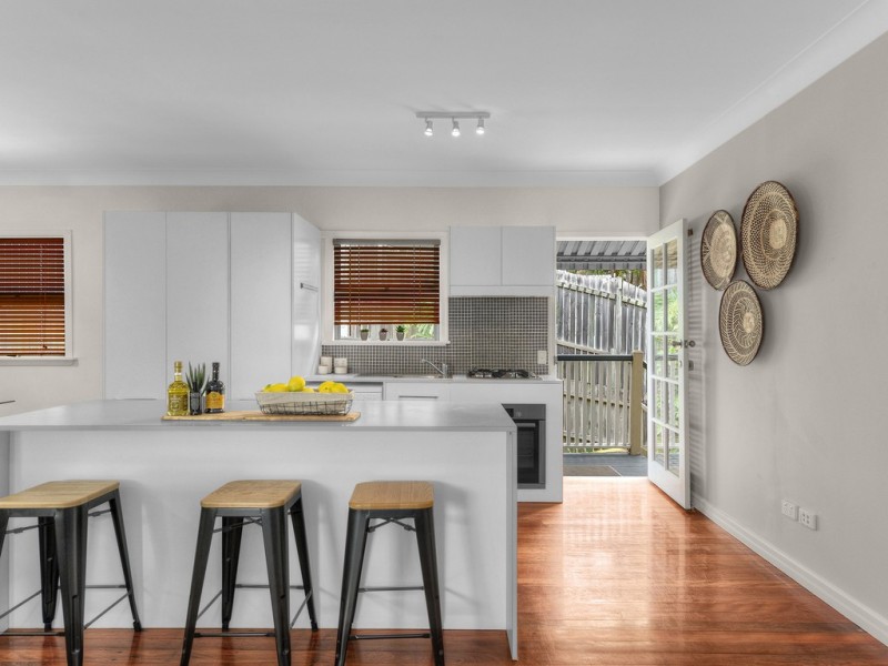 23 Mornington Street, Red Hill QLD 4059