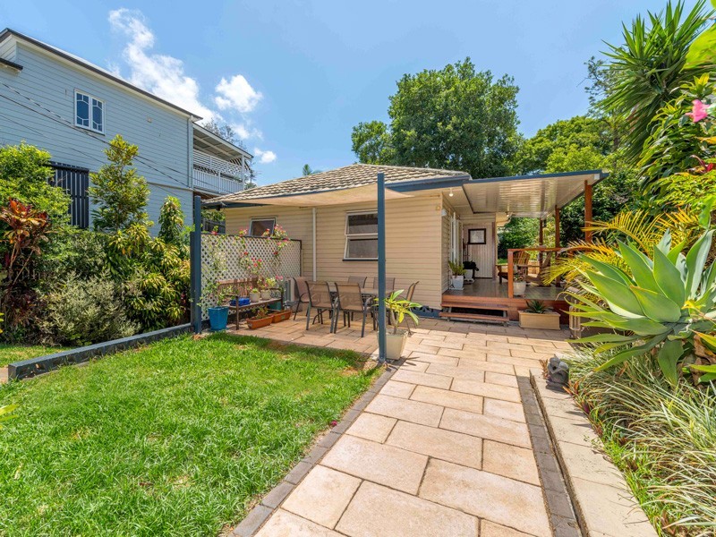 23 Mornington Street, Red Hill QLD 4059