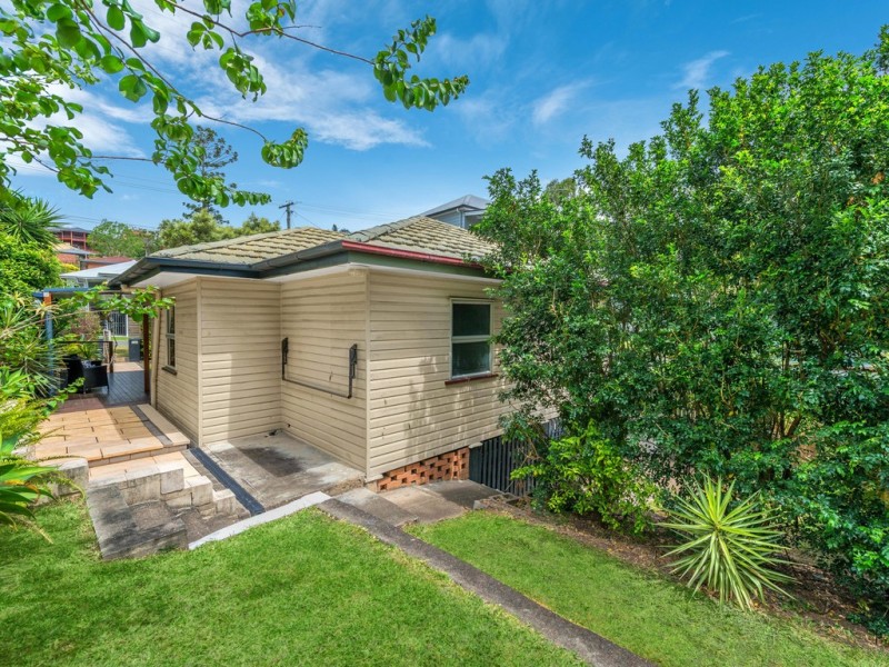 23 Mornington Street, Red Hill QLD 4059