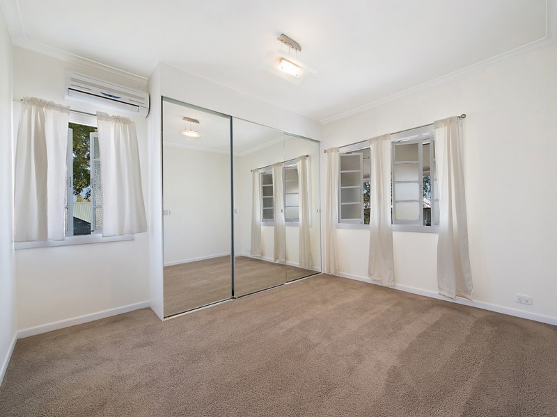 8 Hurley Street, Keperra QLD 4054