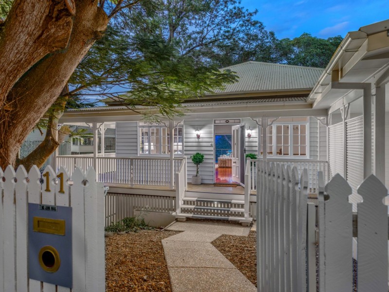 11 View Parade, Ashgrove QLD 4060