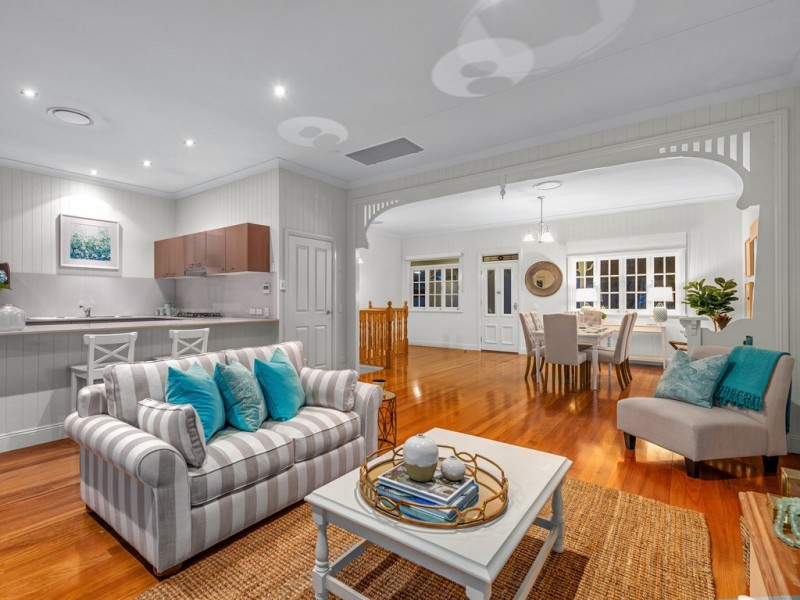 11 View Parade, Ashgrove QLD 4060