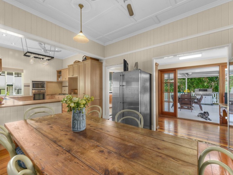 33 Exeter Street, Ashgrove QLD 4060