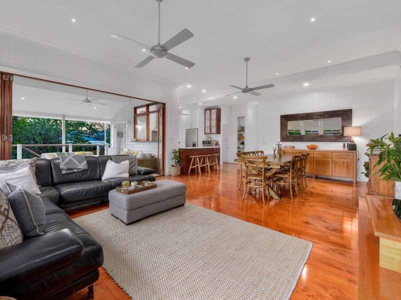 11 Hawthorn Terrace, Red Hill QLD 4059