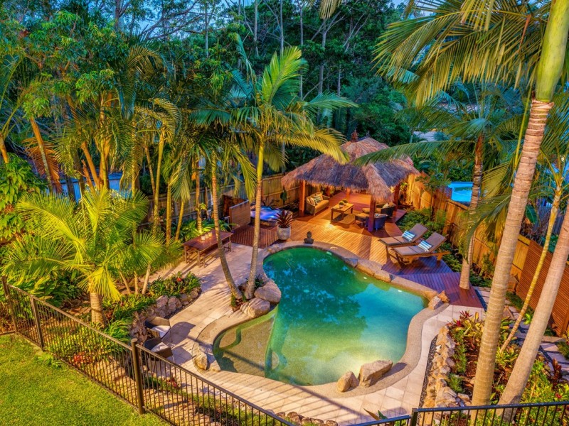 11 Hawthorn Terrace, Red Hill QLD 4059