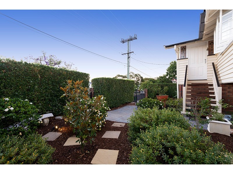 33 Ashgrove Crescent, Ashgrove QLD 4060