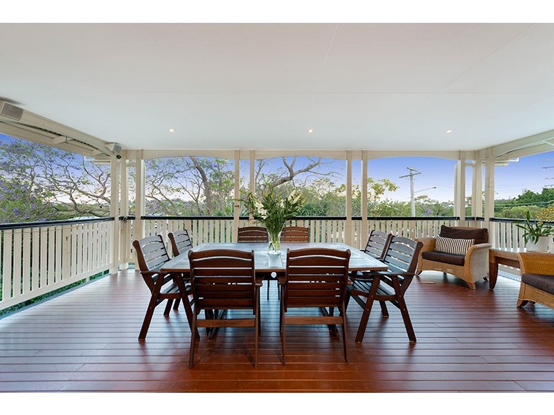 33 Ashgrove Crescent, Ashgrove QLD 4060