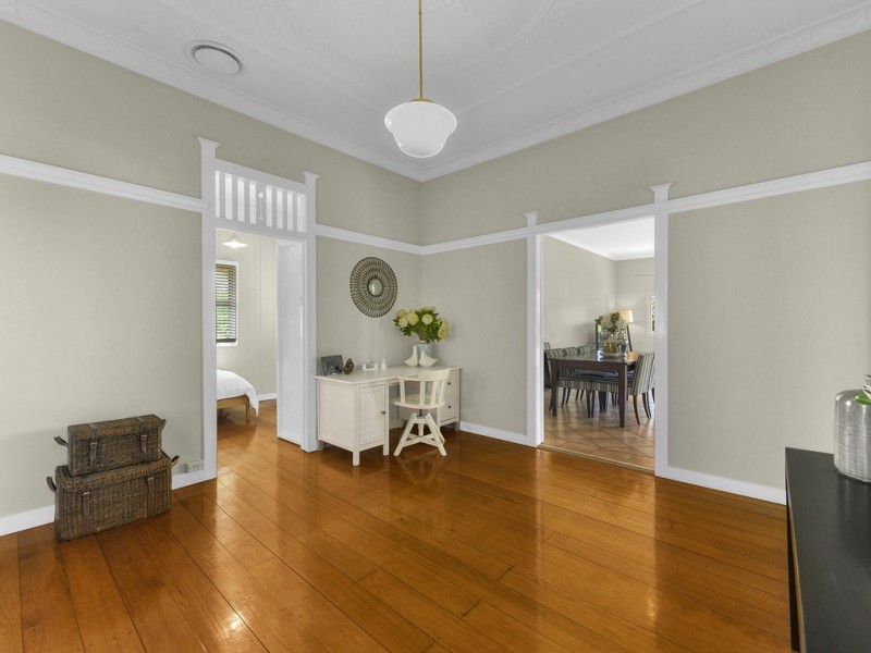 14 Ashgrove Crescent, Ashgrove QLD 4060