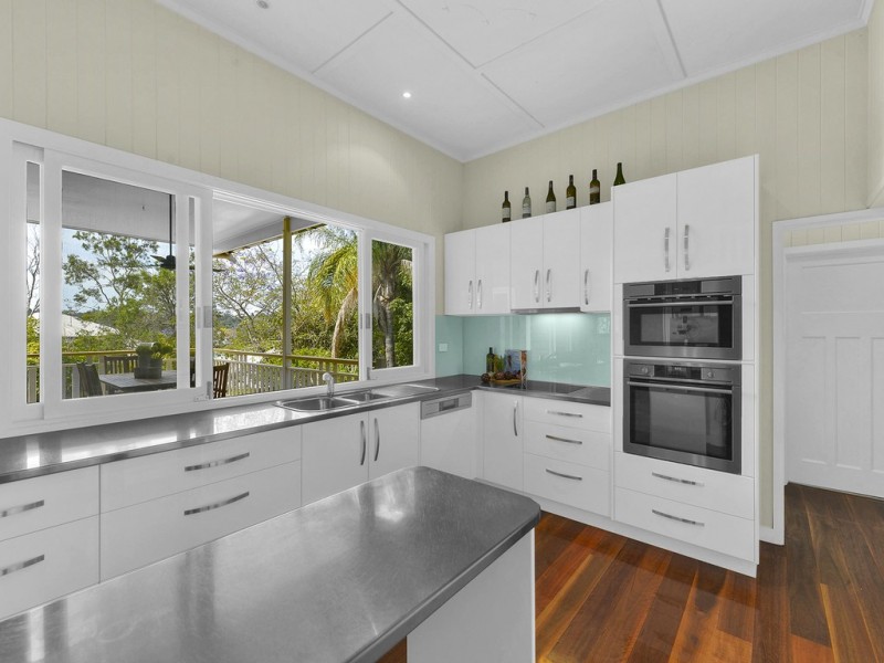 14 Ashgrove Crescent, Ashgrove QLD 4060