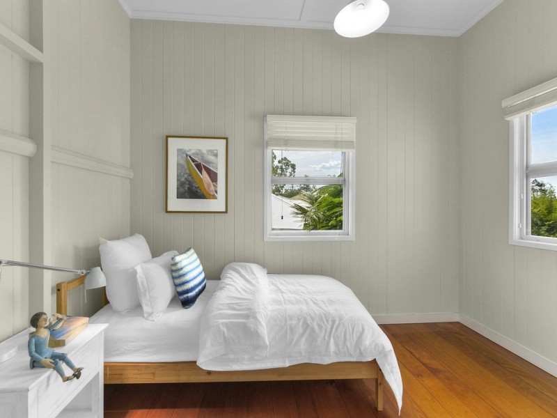 14 Ashgrove Crescent, Ashgrove QLD 4060