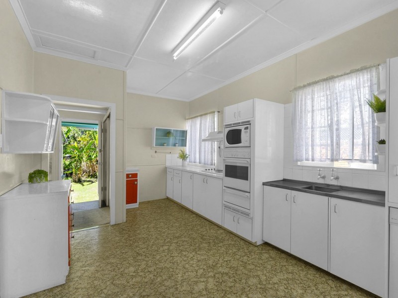 33 Frasers Road, Ashgrove QLD 4060