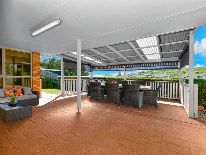 22 Ensign Street, Carindale QLD 4152