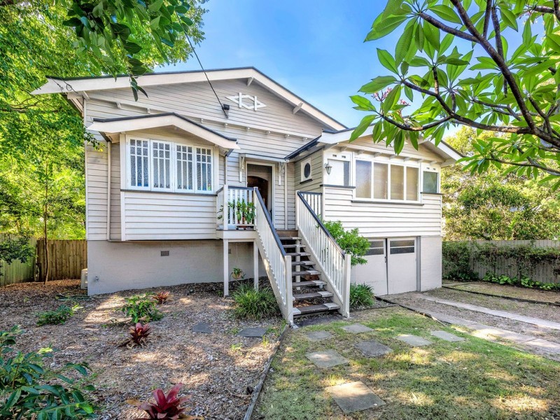 25 Elimatta Drive, Ashgrove QLD 4060
