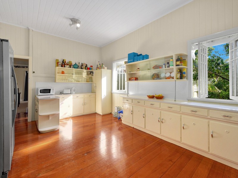 25 Elimatta Drive, Ashgrove QLD 4060